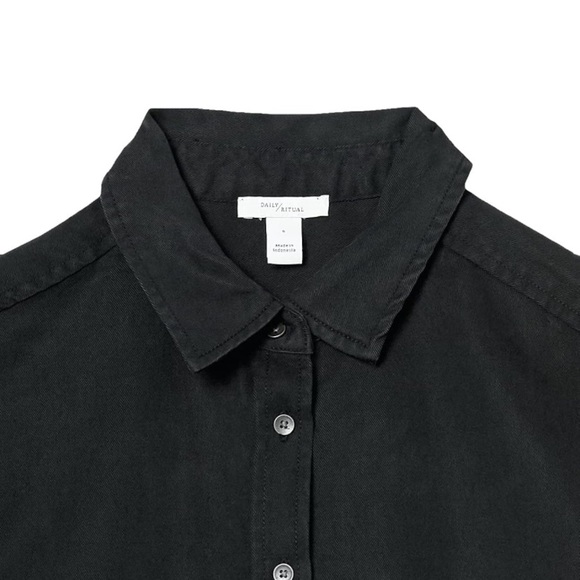 Daily Ritual | Women's Tencel Oversized Short-Sleeve Button-Front Shirt - Picture 6 of 11